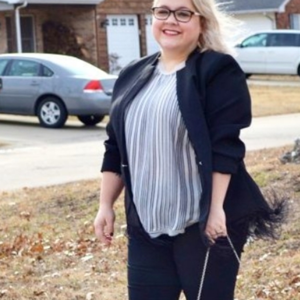 Who What Wear cream black striped blouse sz 1X